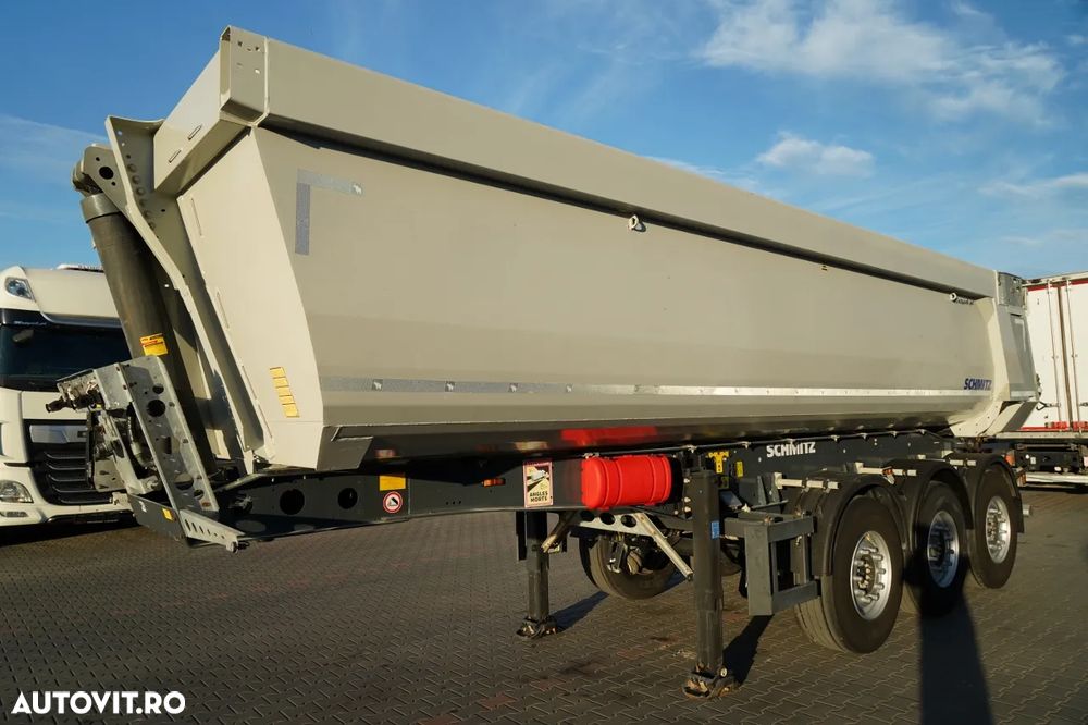 Schmitz Cargobull / BASCĂLĂTOR / 26 m3 / HIDROCLAPEATĂ / AXĂ RIDICABILĂ / - 2
