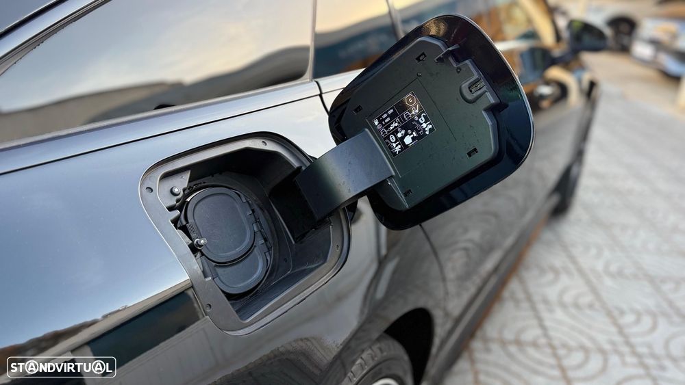 Mercedes-Benz CLA 250 - 32