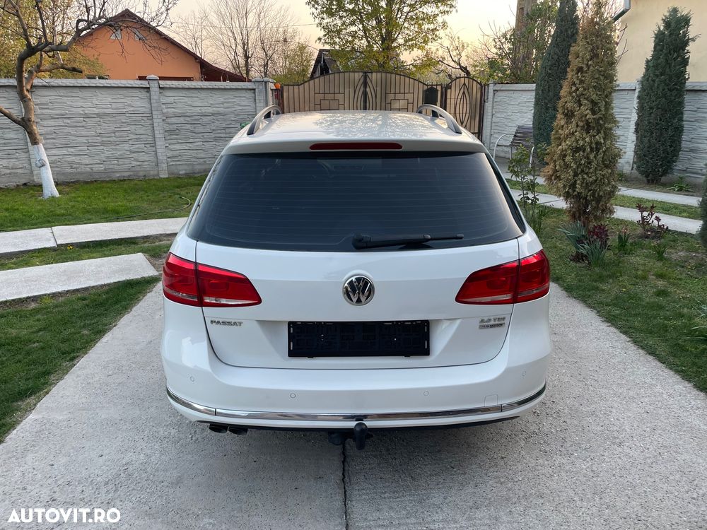 Volkswagen Passat - 11
