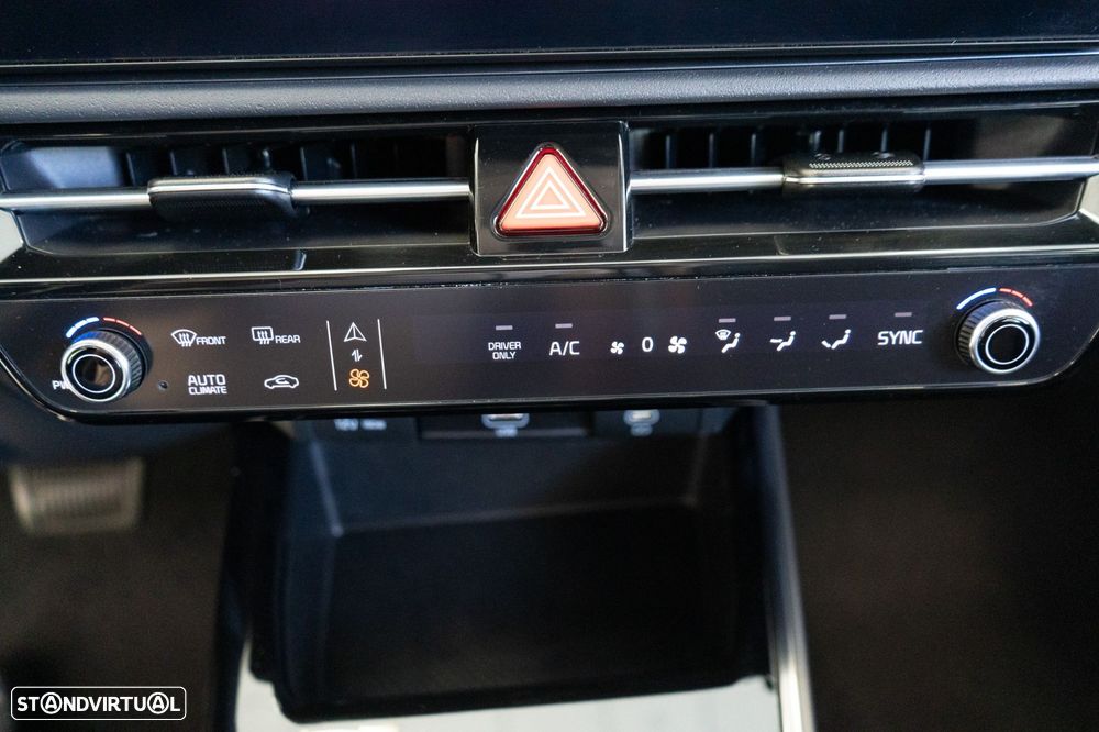 Kia Niro EV 64kWh Drive - 26