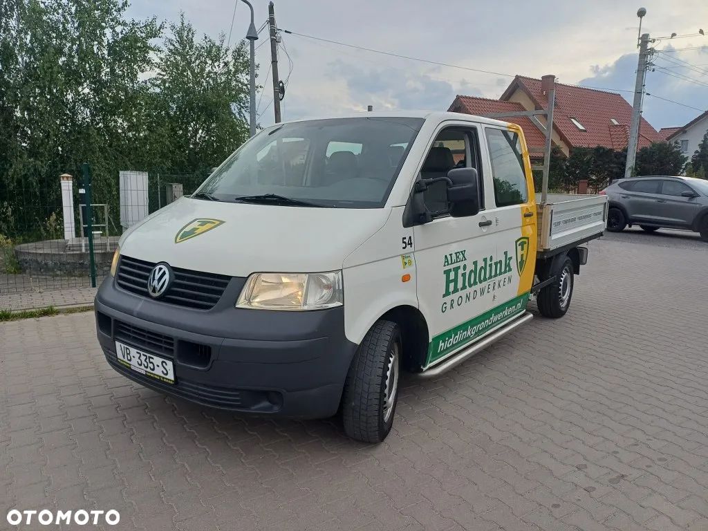 Volkswagen Transporter - 1