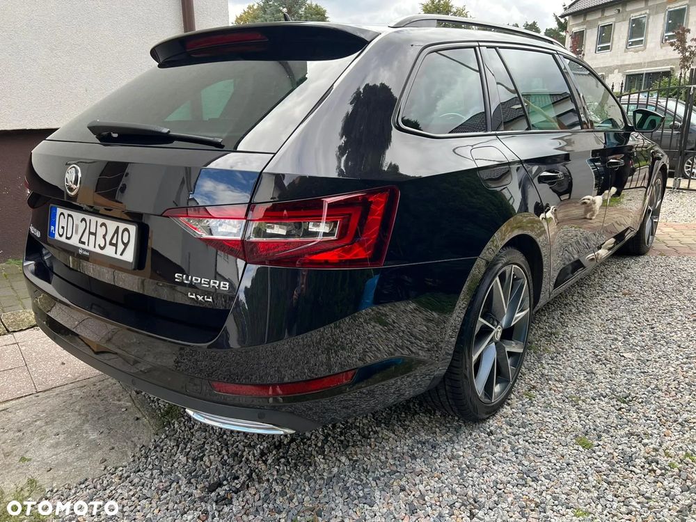 Skoda Superb 2.0 TDI SCR 4x4 Sportline DSG - 3