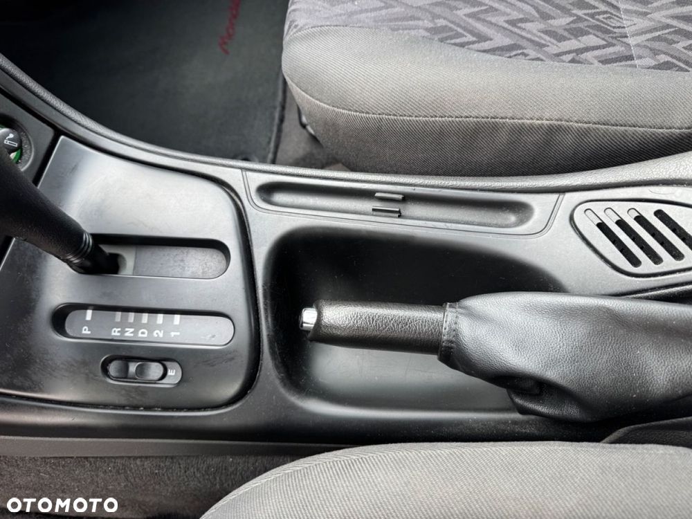 Ford Mondeo - 25