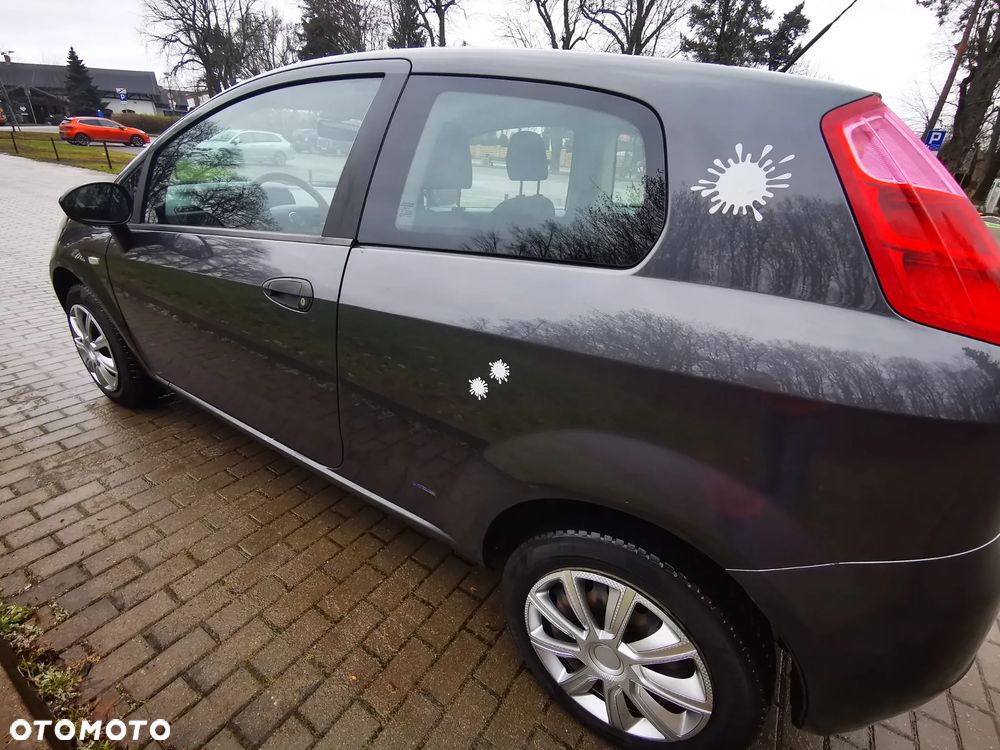 Fiat Grande Punto 1.4 8V Dualogic Dynamic - 22