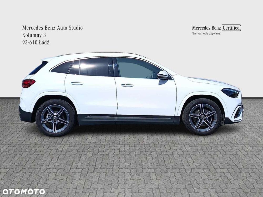 Mercedes-Benz GLA - 8