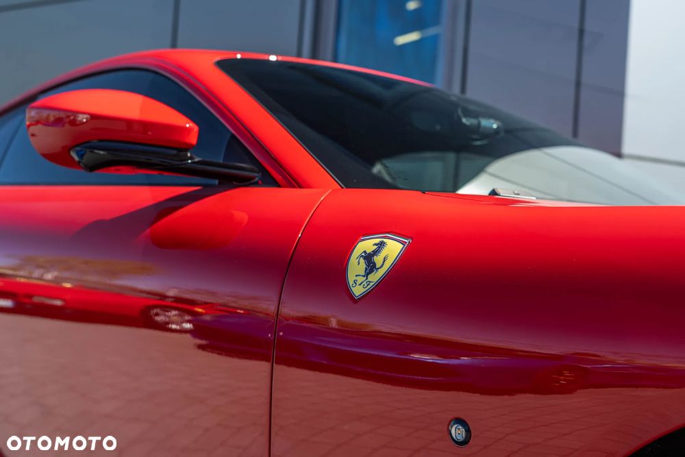 Ferrari Roma - 14