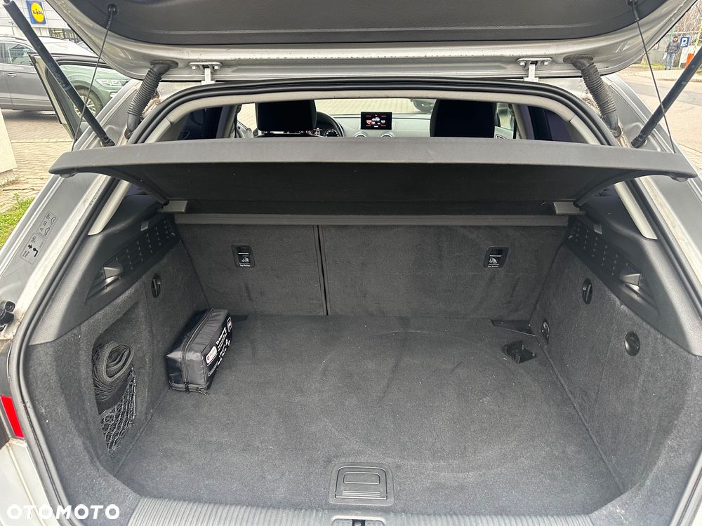 Audi A3 Sportback 1.4 TFSI Ambition - 19