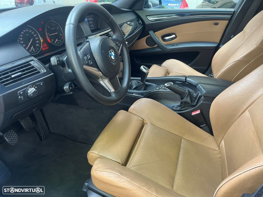 BMW 520 d Executive - 28