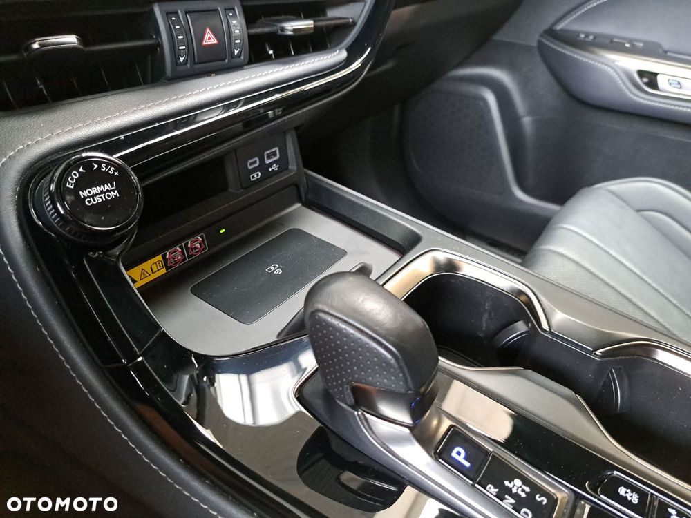 Lexus NX 350h F Sport AWD - 28