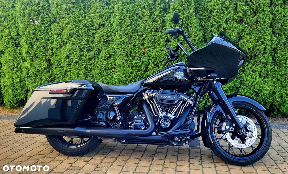 Harley-Davidson Touring Road Glide - 1