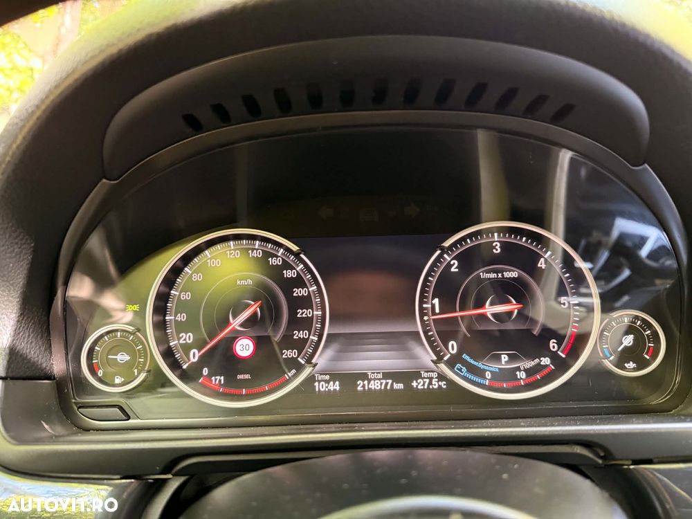BMW Seria 5 518d Aut. - 11