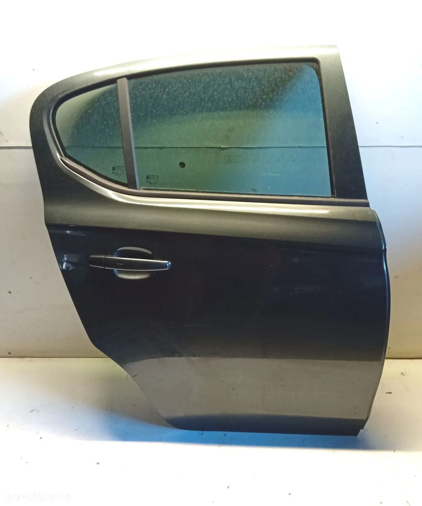 Drzwi prawe tył Opel Corsa E z10d - 1