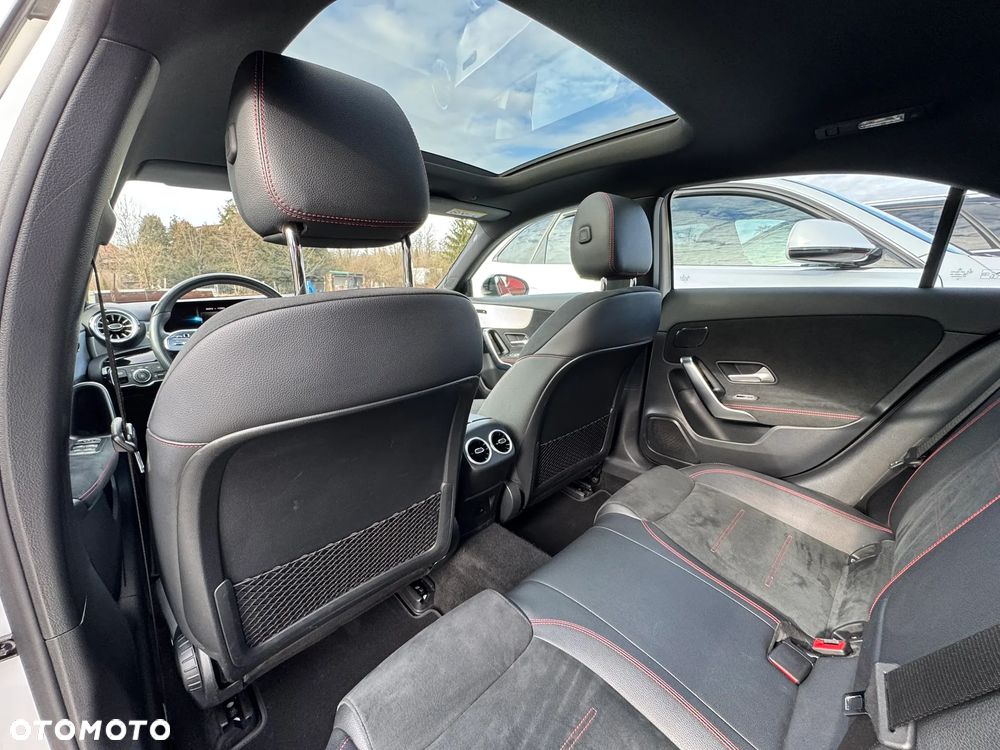 Mercedes-Benz Klasa A 250 e PHEV AMG Line 8G-DCT - 35