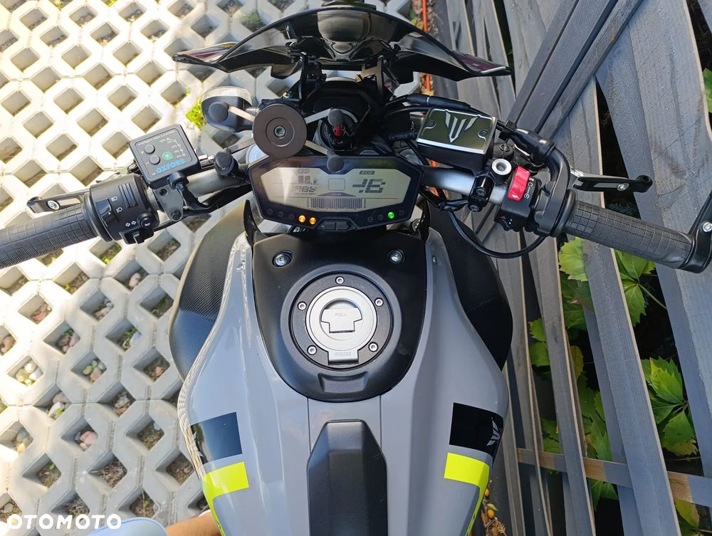 Yamaha MT - 9