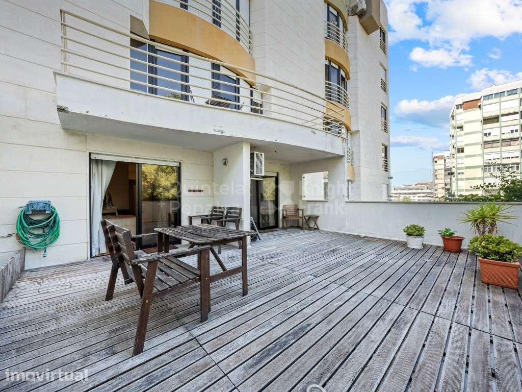 Apartamento T5 duplex para venda na Quinta das Conchas - Grande imagem: 2/26