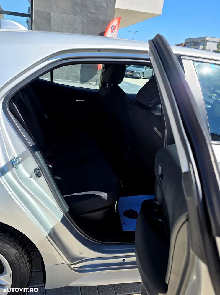 Toyota Corolla 1.8 Business Edition - 21