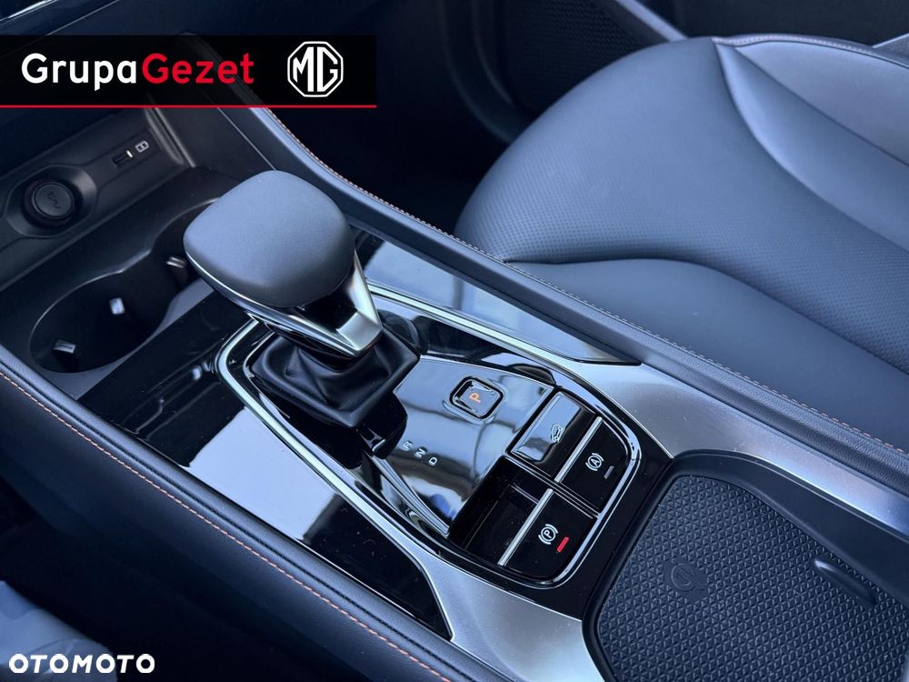 MG HS 1.5T HEV+ Exclusive - 16