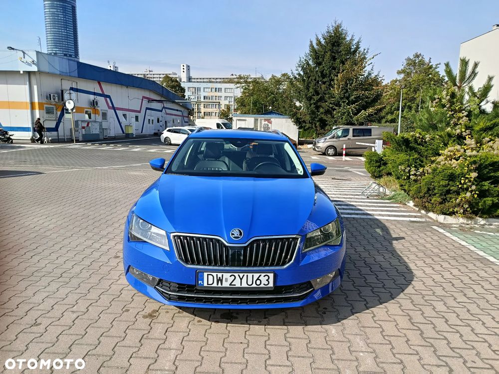 Skoda Superb 2.0 TDI L&K DSG7 - 15