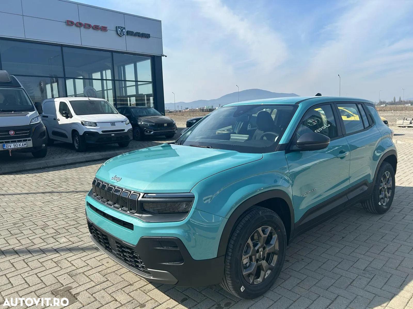 Jeep Avenger 1.2 AT6 Turbo MHEV Longitude - 2