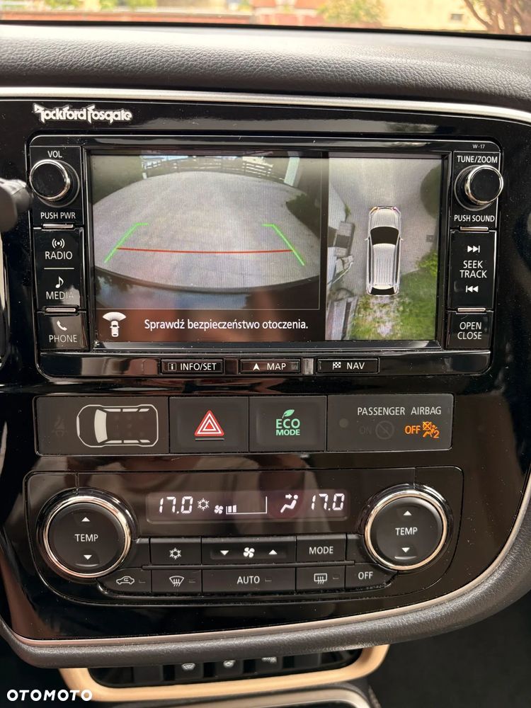 Mitsubishi Outlander 2.0 Instyle Navi 4WD CVT - 2