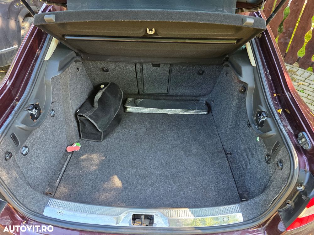 Skoda Superb 2.0 TDI Ambition DSG - 25
