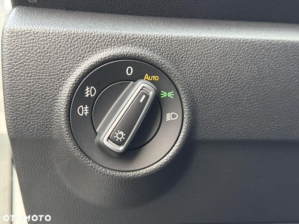 Volkswagen T-Roc 1.5 TSI GPF ACT Premium - 14