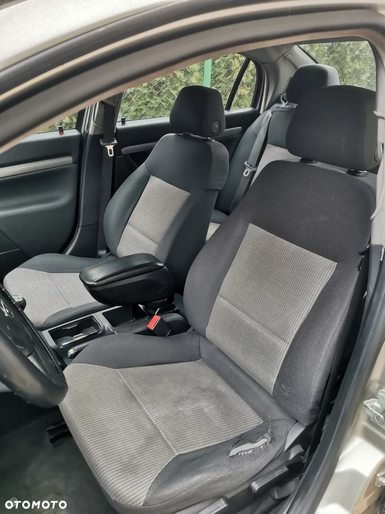 Opel Vectra 2.0 DTI Comfort - 12