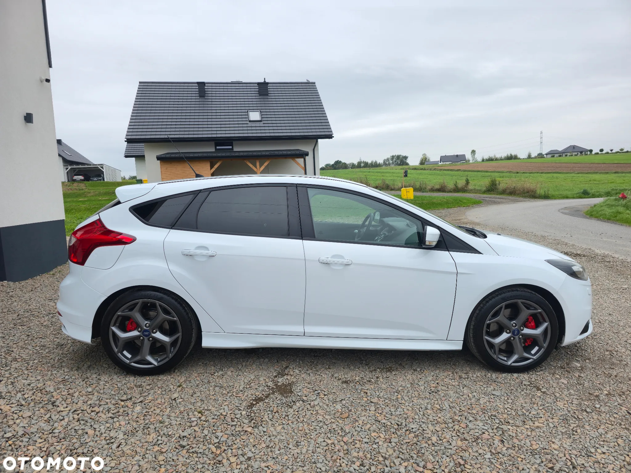 Ford Focus Turnier 2.0 EcoBoost ST mit Leder-Sport-Paket - 22