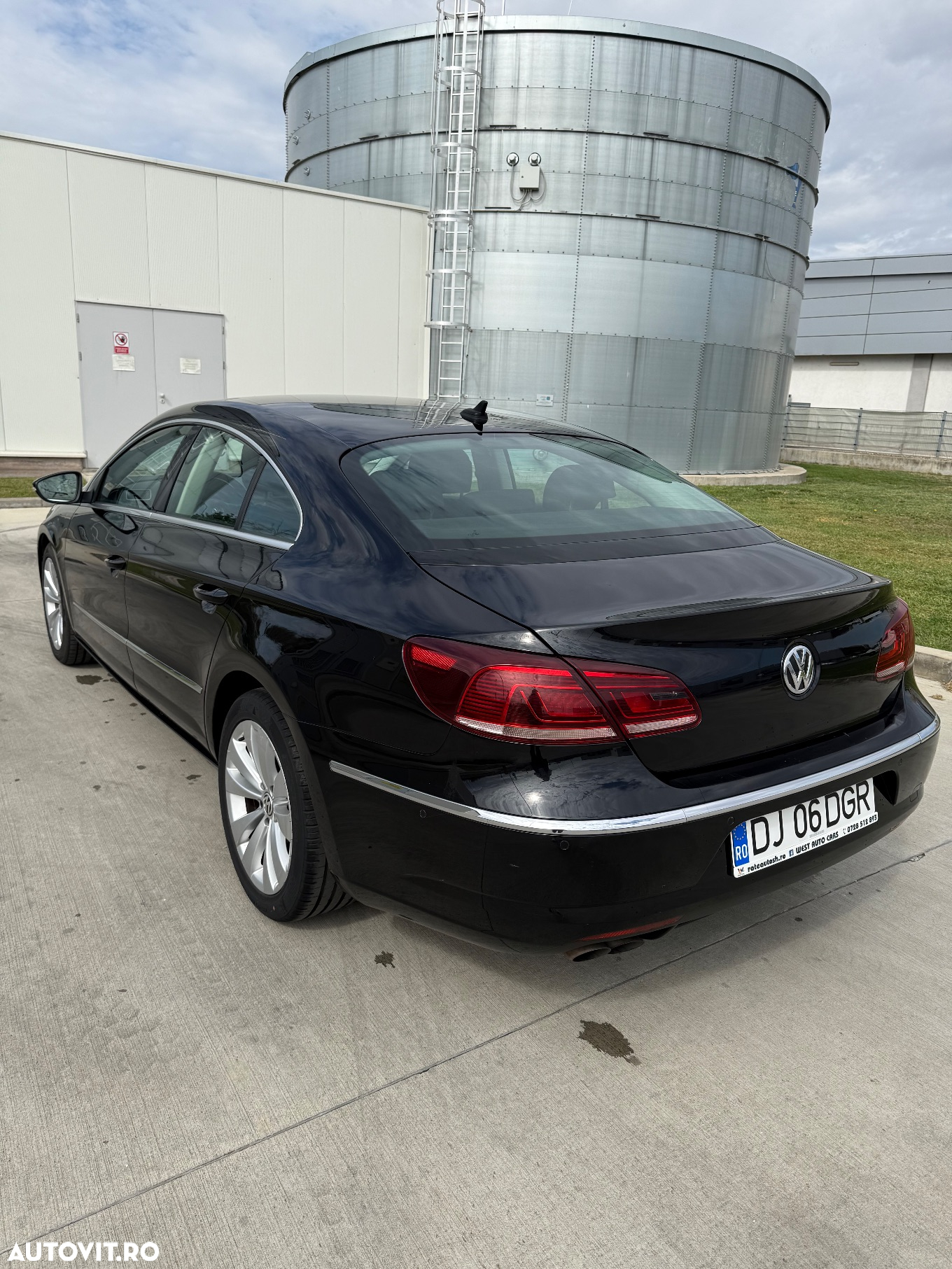 Volkswagen Passat CC 2.0 TDI BlueMotion Technology DSG Exclusive - 3