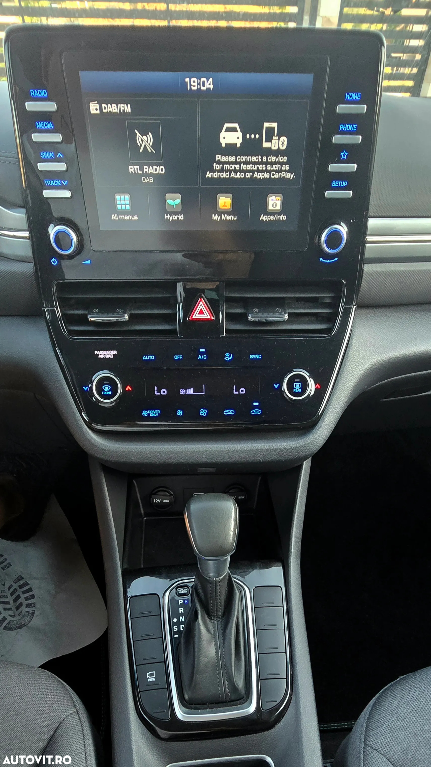 Hyundai IONIQ Hybrid 1.6 GDI Premium - 16