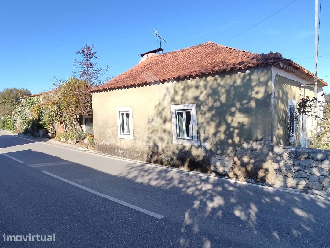 Moradia T2 em Zambujal - Ourem - Grande imagem: 2/17