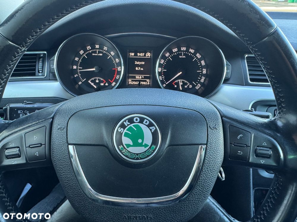 Skoda Superb 1.6 TDI Active Greenline - 21