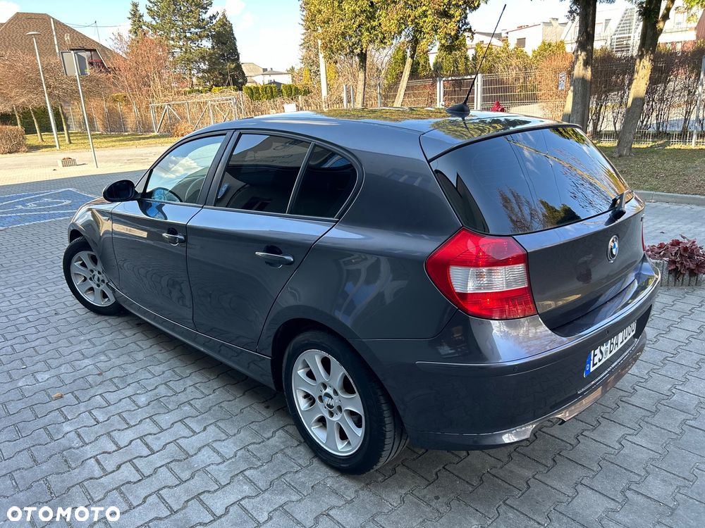 BMW Seria 1 - 15