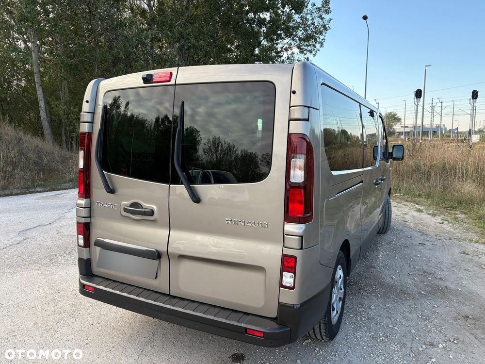 Renault Trafic 2.0 dCi - 5