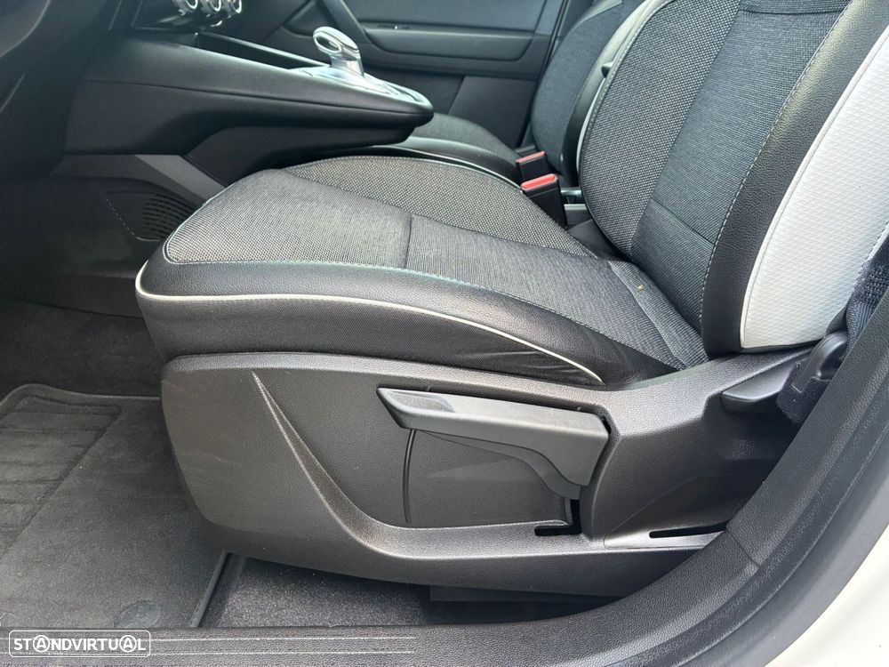 Renault Captur - 13