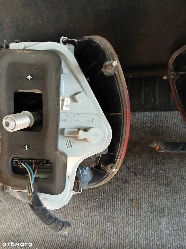 Volkswagen Fox Lampa tylna lewa, prawa - 6