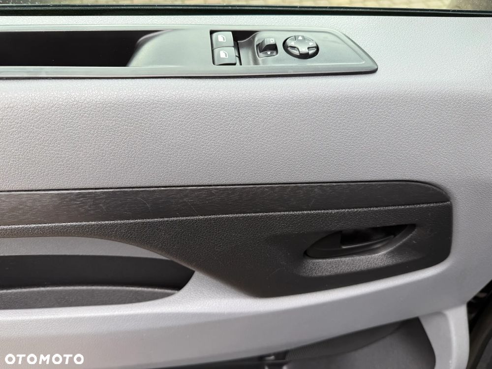 Peugeot Expert Jumpy Proace L2H1 - 22