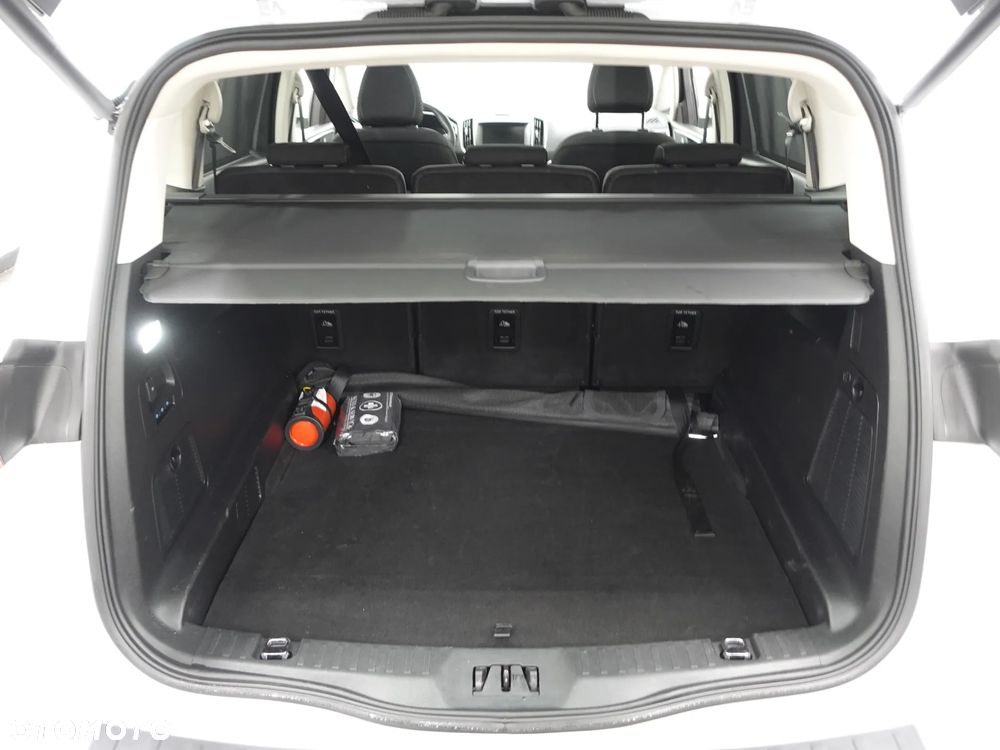 Ford S-Max 2.0 TDCi Titanium PowerShift - 24