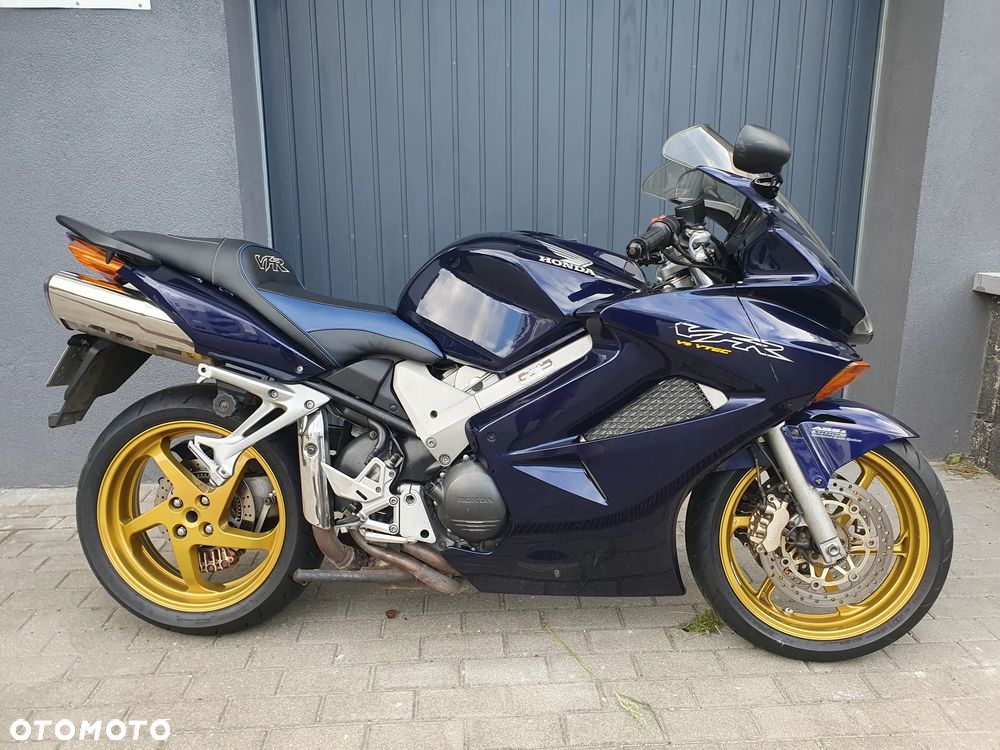 Honda VFR - 1