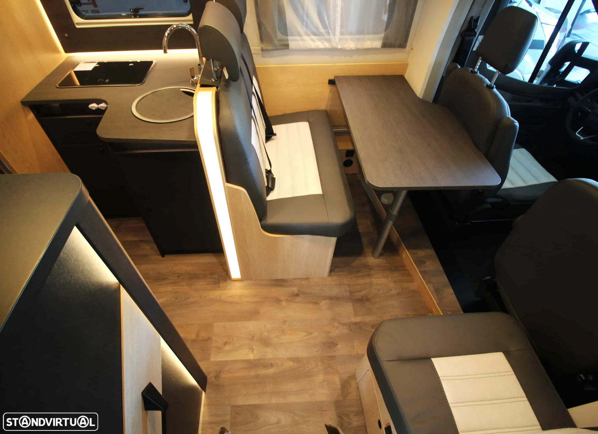 Sunlight T 690L Adventure Edition N60 - 7