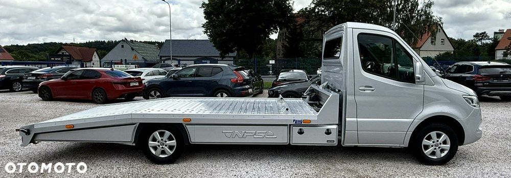 Mercedes-Benz Sprinter - 4