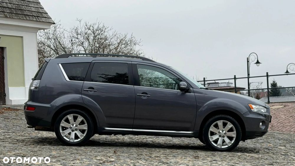 Mitsubishi Outlander - 6