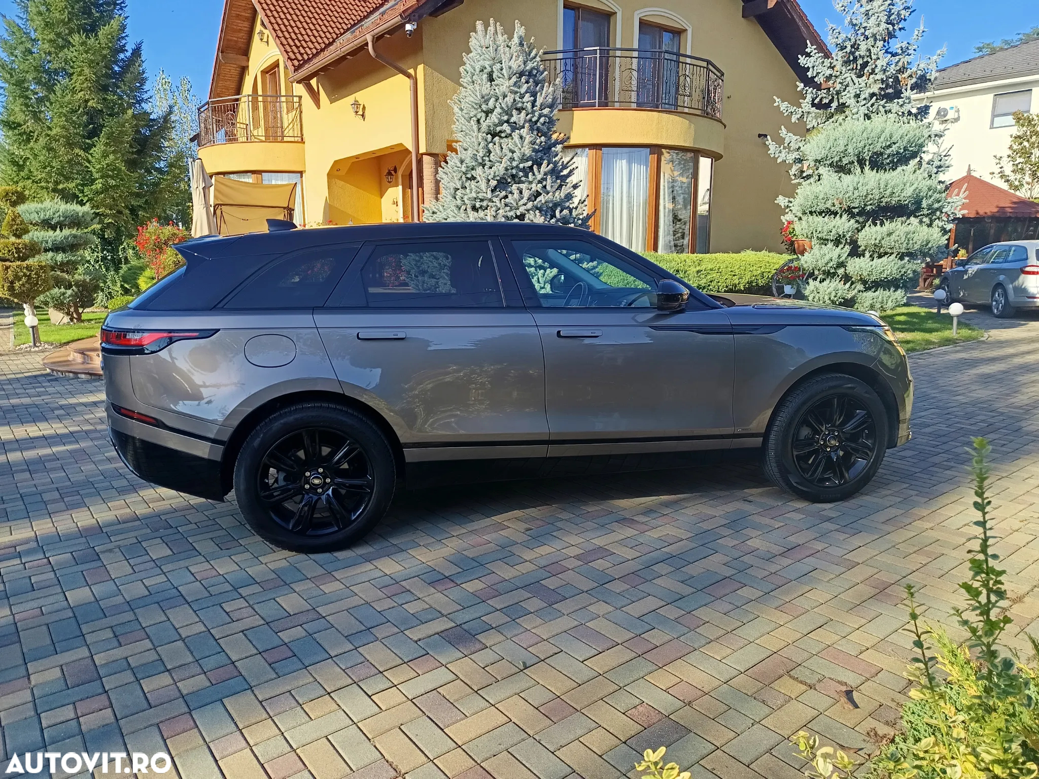 Land Rover Range Rover Velar 2.0 R-Dynamic S - 2