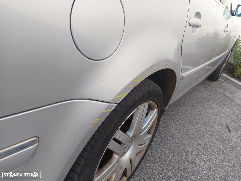 VW Passat Variant 1.9 TDi Highline - 11