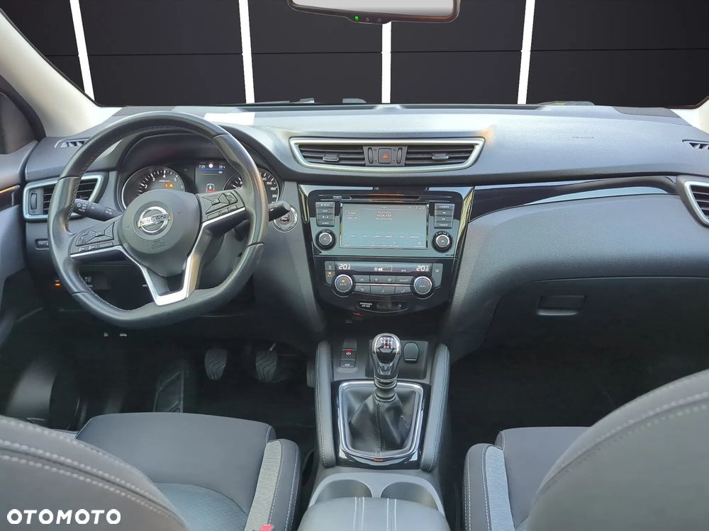 Nissan Qashqai 1.3 DIG-T N-Connecta EU6d - 23