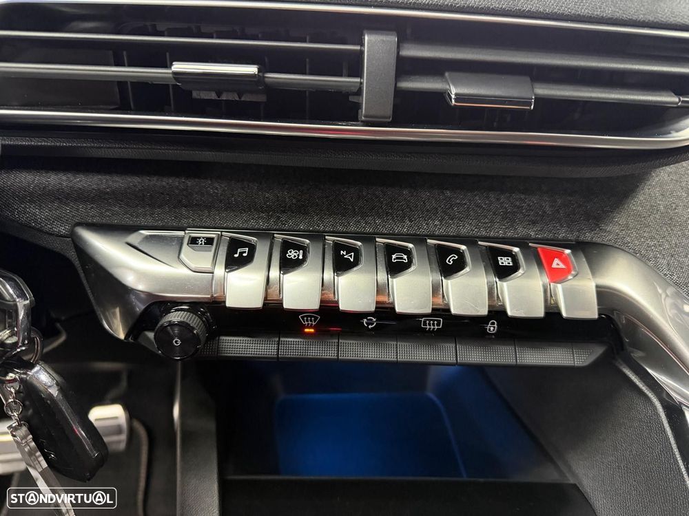 Peugeot 3008 1.2 PureTech GT Line - 30