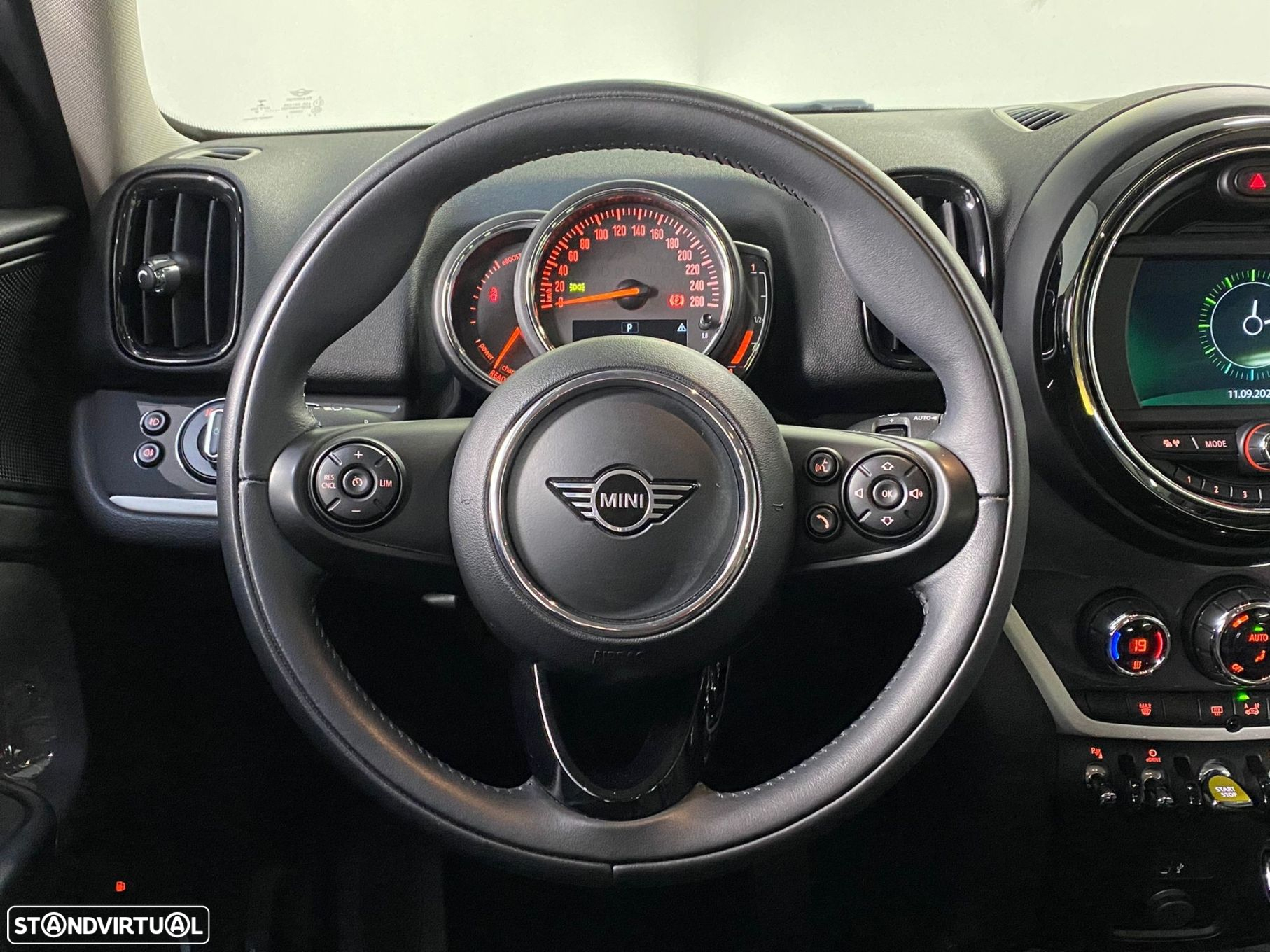 MINI Countryman Cooper SE ALL4 Auto - 9