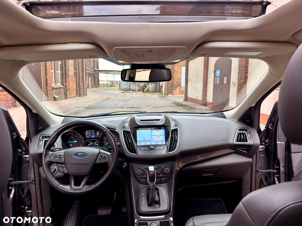 Ford Kuga 2.0 TDCi 4x4 Titanium - 22