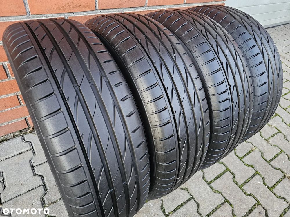 (A13) 215/65R17 103V 24r 7,5mm / Maxxis Victra Sport 5 SUV - 2