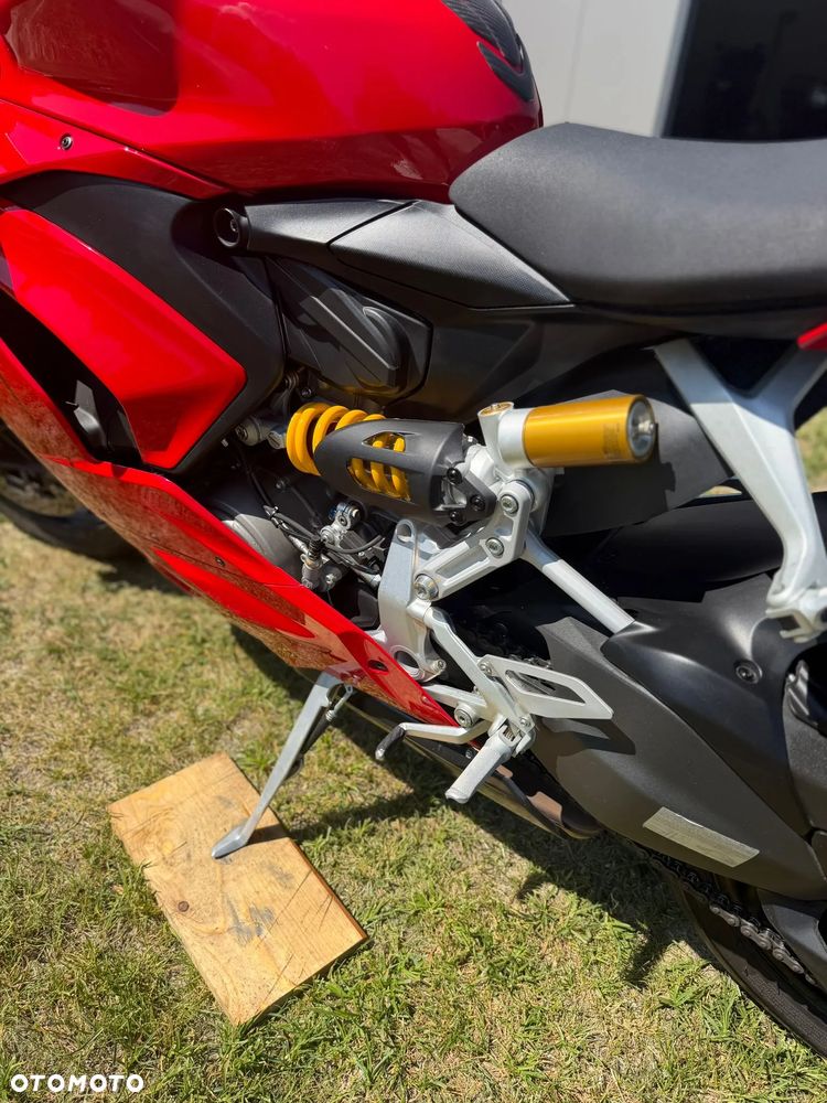 Ducati Panigale V2 - 4